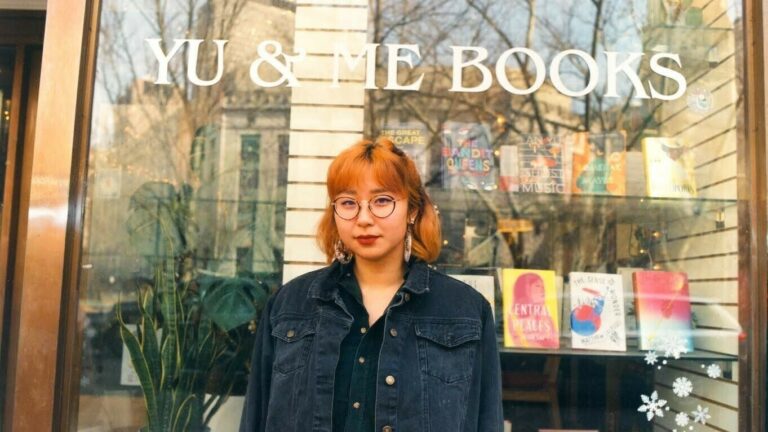 Después del incendio, la comunidad se une para salvar los libros de Yu & Me en el barrio chino de Nueva York: NPR