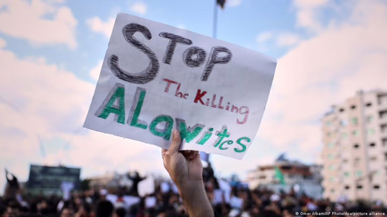 3 killed amid clash during Alawite protest – DW – 12/28/2025