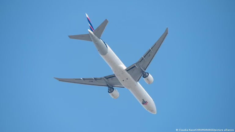 US issues 'military activity' flight advisory