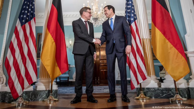 Wadephul plays down US threat to Greenland