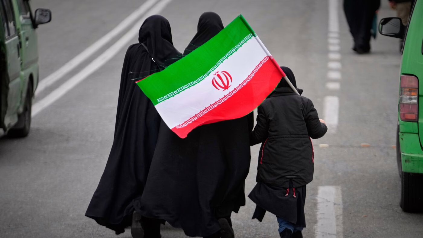 Israel launches more strikes on Tehran as Iran continues attacks on Gulf oil facilities : NPR