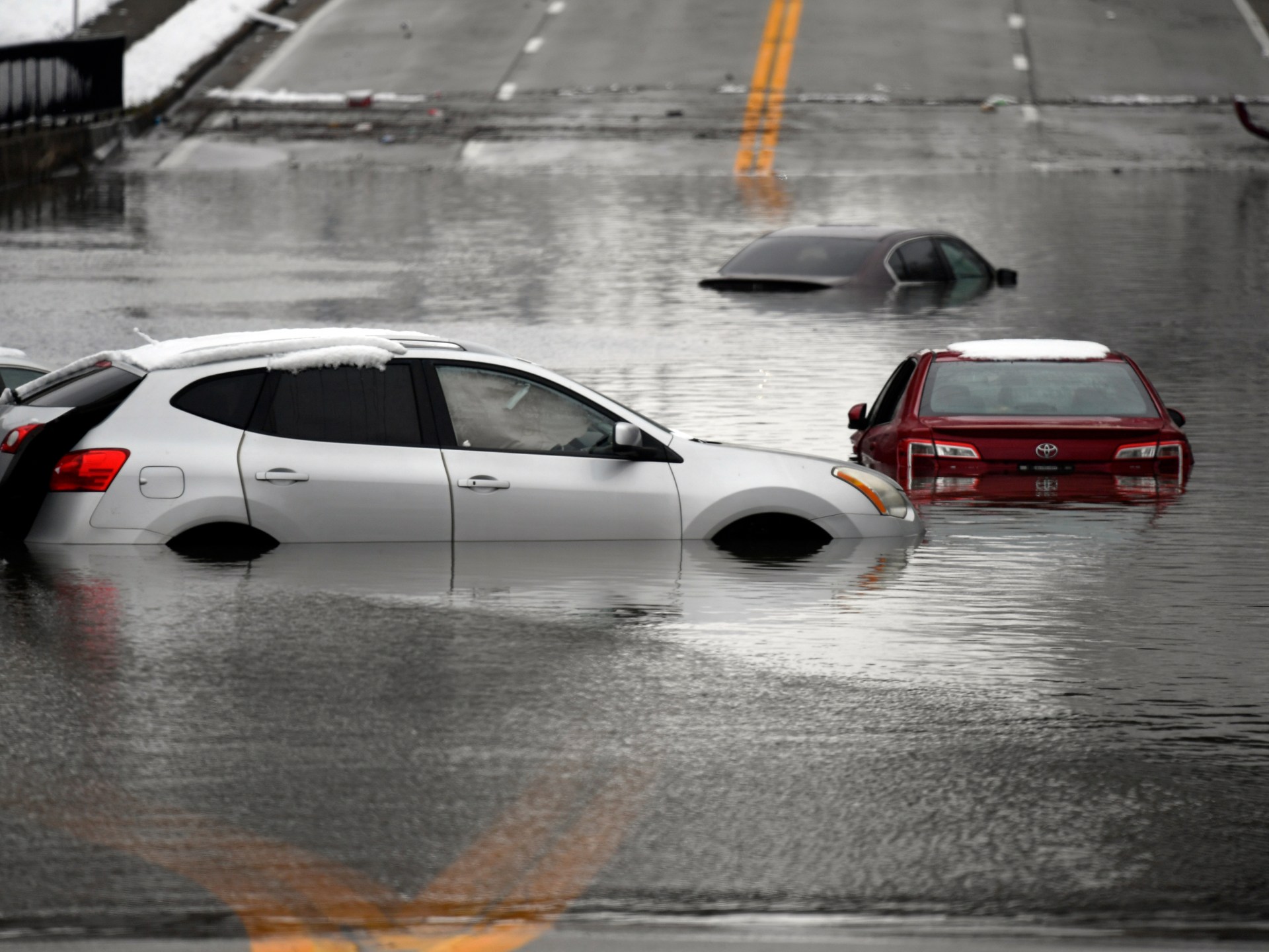 Al menos 9 muertos, incluidos 8 en Kentucky, mientras que las tormentas de invierno llegaron a los Estados Unidos | Noticias de tiempo