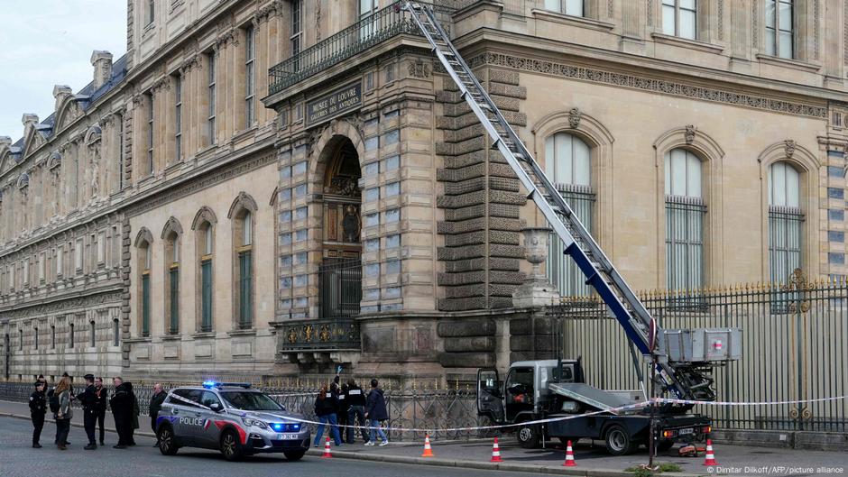 Louvre suspects admit 'partial' participation in robbery – DW – 10/29/2025