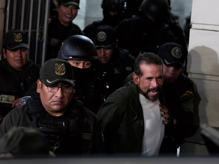 El tribunal transfiere al político boliviano Luis Fernando Camacho para albergar la prisión | Noticias del tribunal