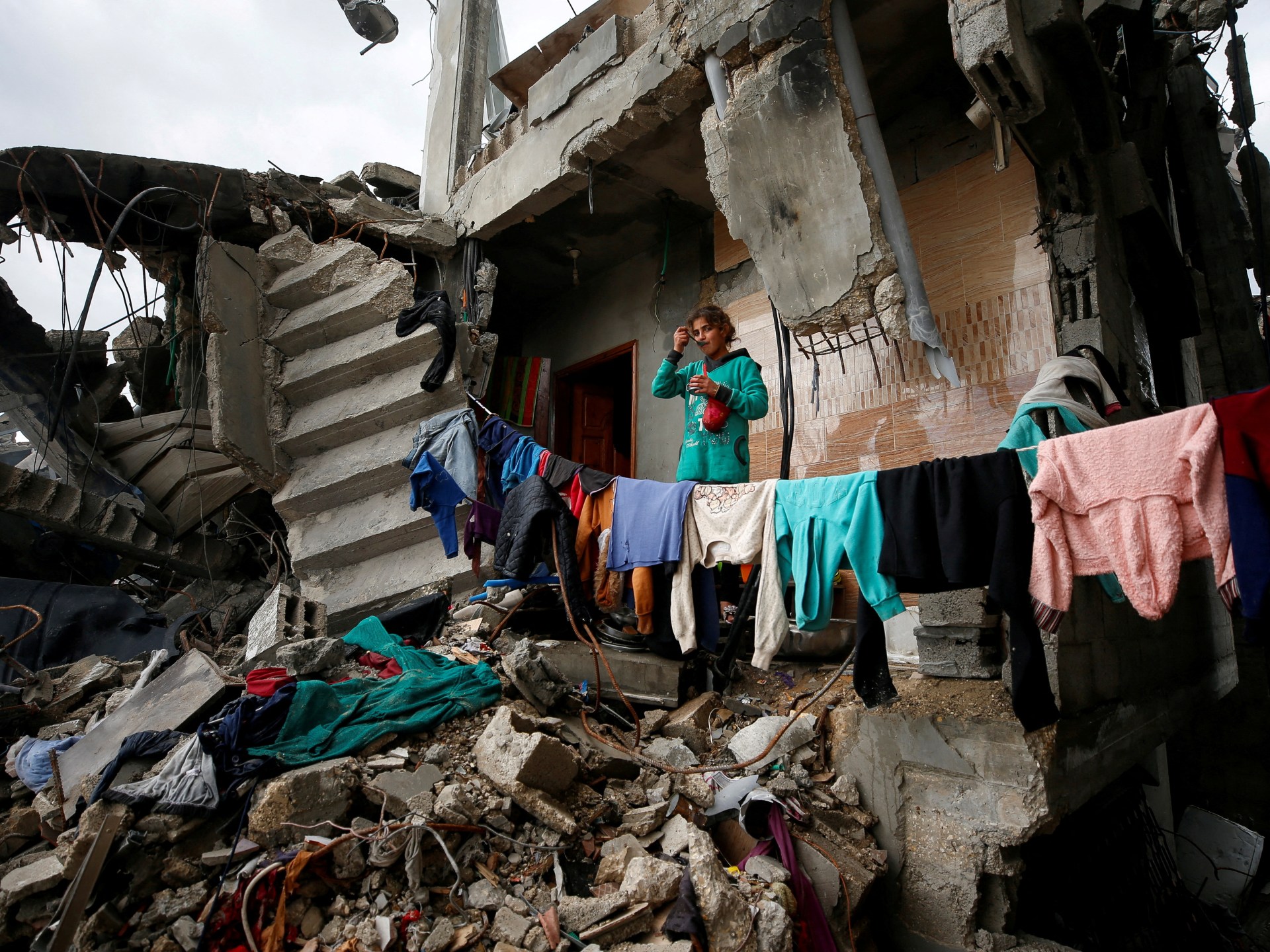 Hamas dice que tres cautivos serán liberados en medio de cese contratos -fogo colapso de los miedos | Noticias de conflicto de Israel-Palestina