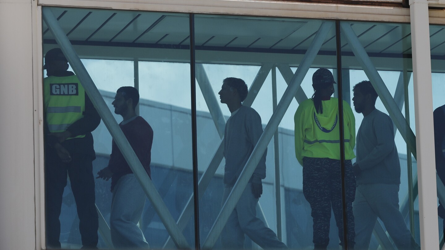 La Corte Suprema bloquea temporalmente las deportaciones de los venezolanos celebrados en el norte de Texas