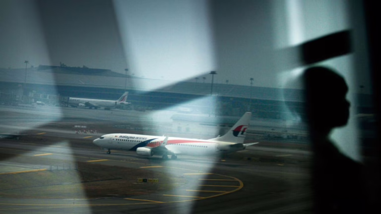La búsqueda del vuelo de Malasia Airlines MH370 se reanudó una vez más: NPR