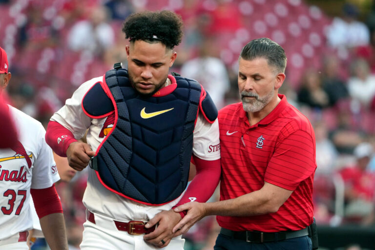 Las llamadas de interferencia del receptor se están disparando en la MLB. Está poniendo en riesgo a los jugadores.