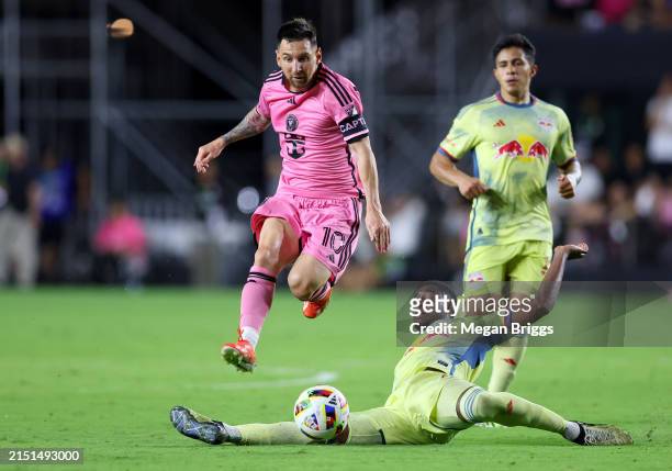 Luis Saurez Hatrick fue el brillo en otra Miami Magic Night