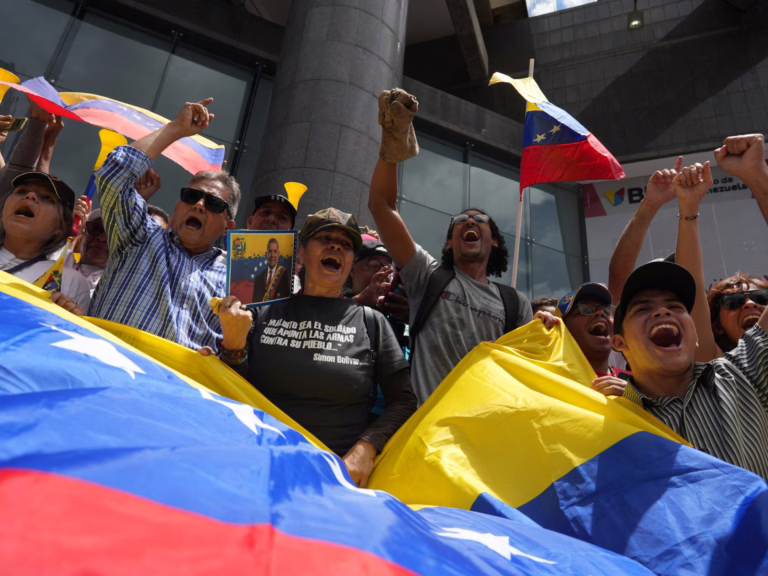 Venezuela libera a más de 100 personas arrestadas tras elecciones disputadas | Nicolás Maduro Noticias
